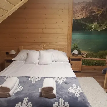 Krolowo Na Budzu * Czerwienne